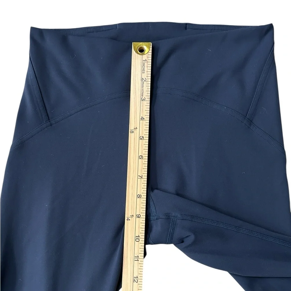 Lululemon Instill High-Rise Tight 25" in True Navy, Size 8 W5DJTS - Picture 5 of 7